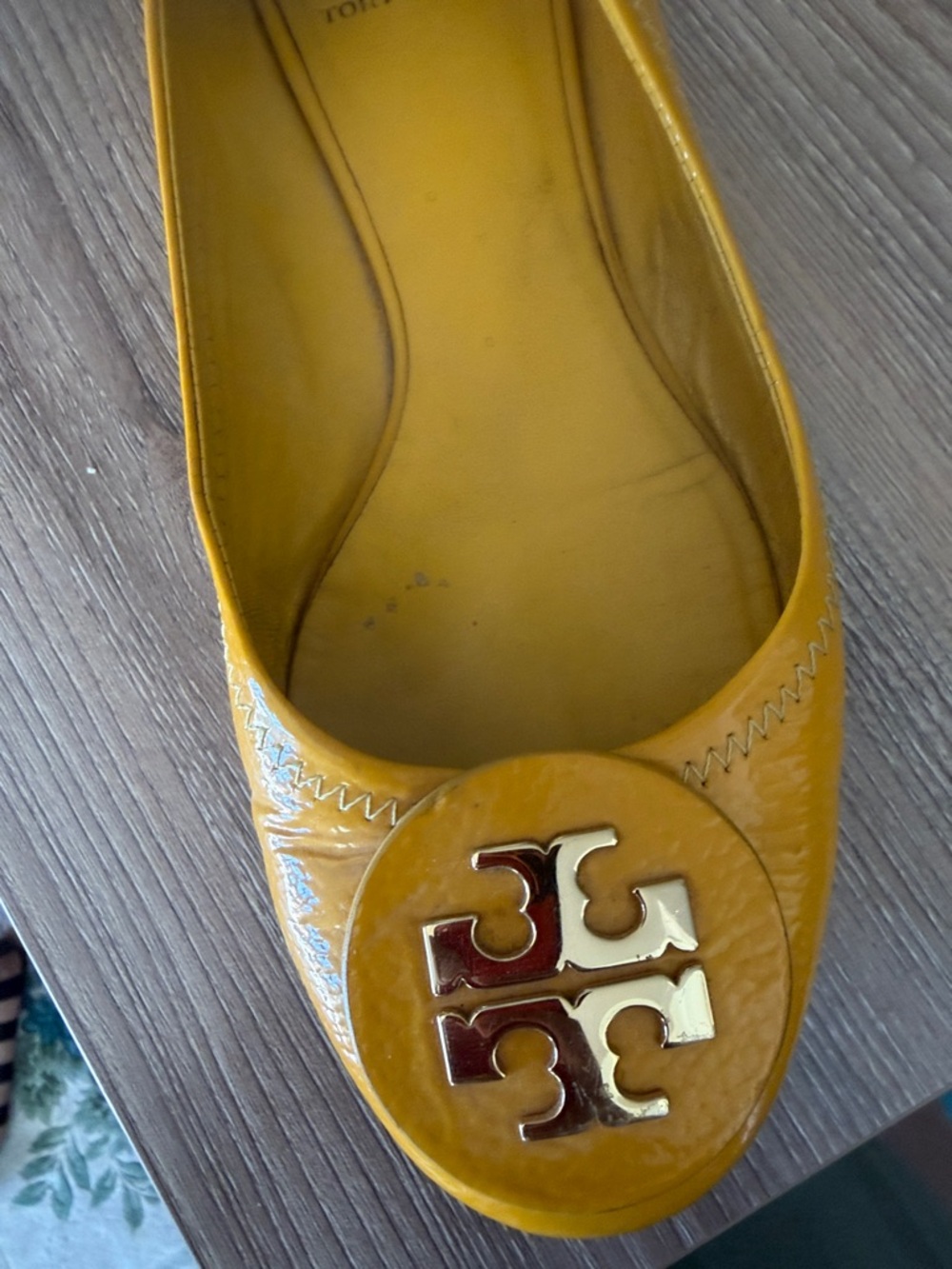 Tory Burch Mustard Yellow Logo Round-Toe Ballet Flats - Picture 6 of 10